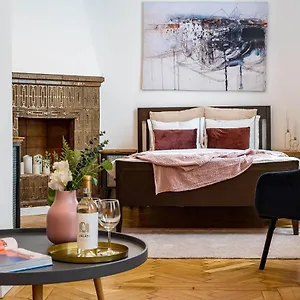 The- Point- 3br Bright Cloud Apartment