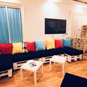 Cloud 9 House Apartment